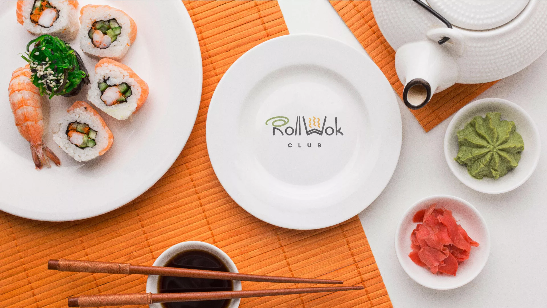 Разработка логотипа и фирменного стиля суши-бара «Roll Wok Club» в Любиме